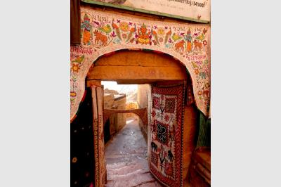 Please, enter - Jaisalmer - India - 04.03